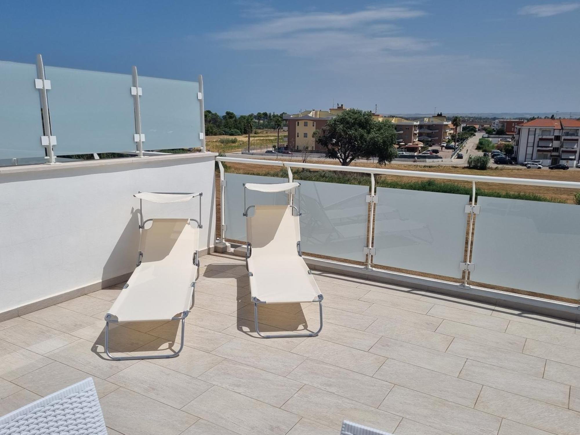 Апартаменти La Terrazza Sul Mare Кампомарино Екстер'єр фото